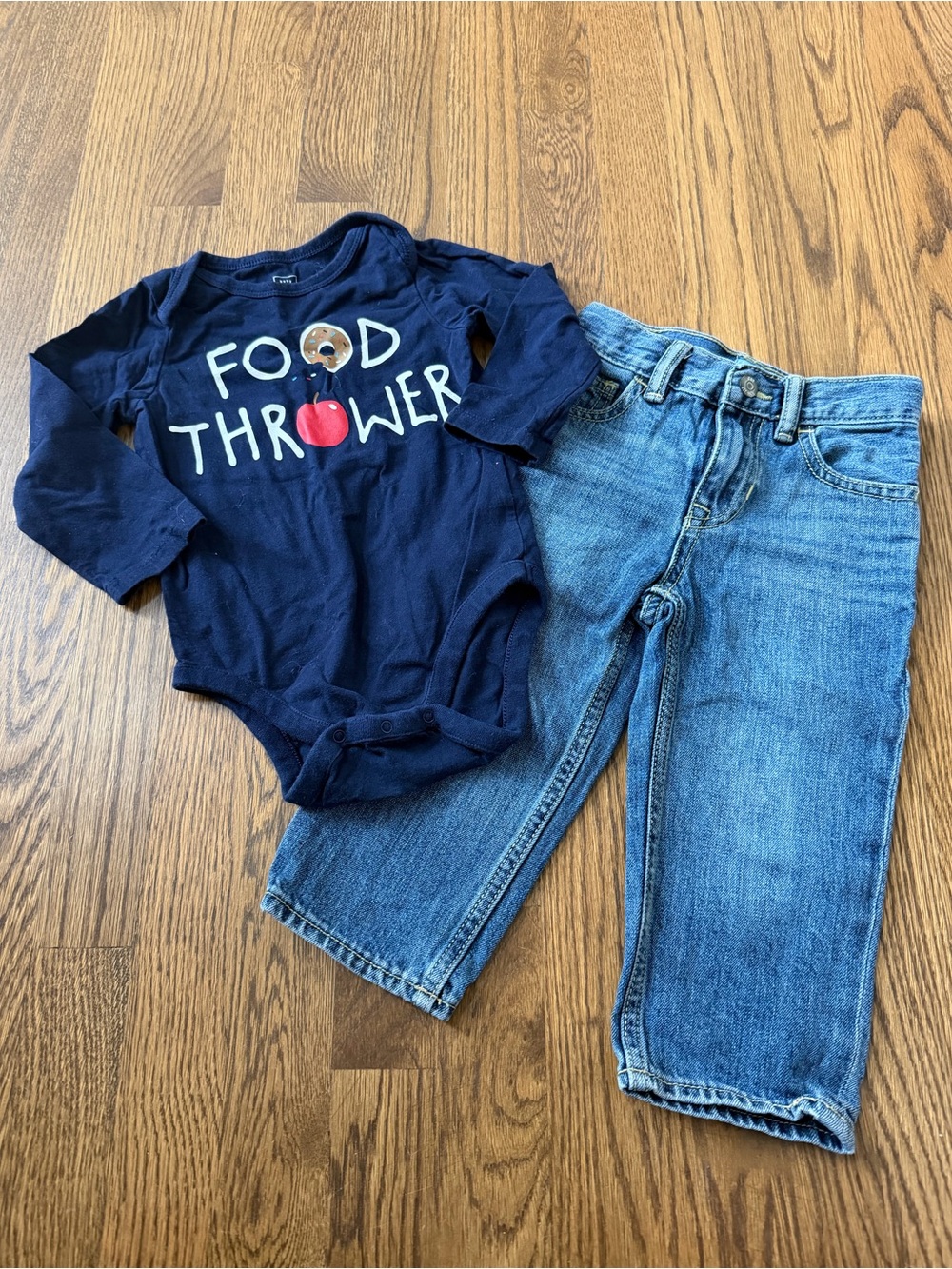 Baby GAP Navy Long Sleeve Food Thrower Onesie Bodysuit and Jeans, size 18-24M